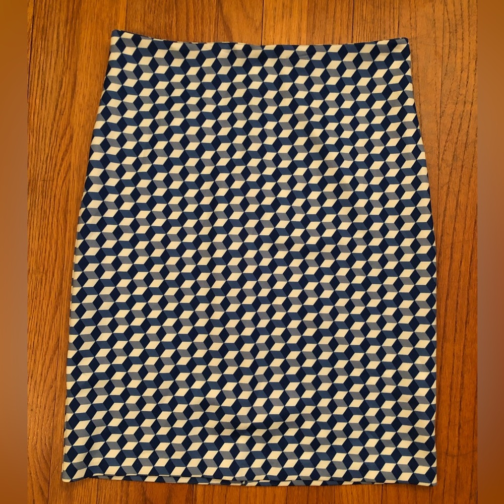 New York & Company Blue and White Geometric Patterned Pencil Skirt